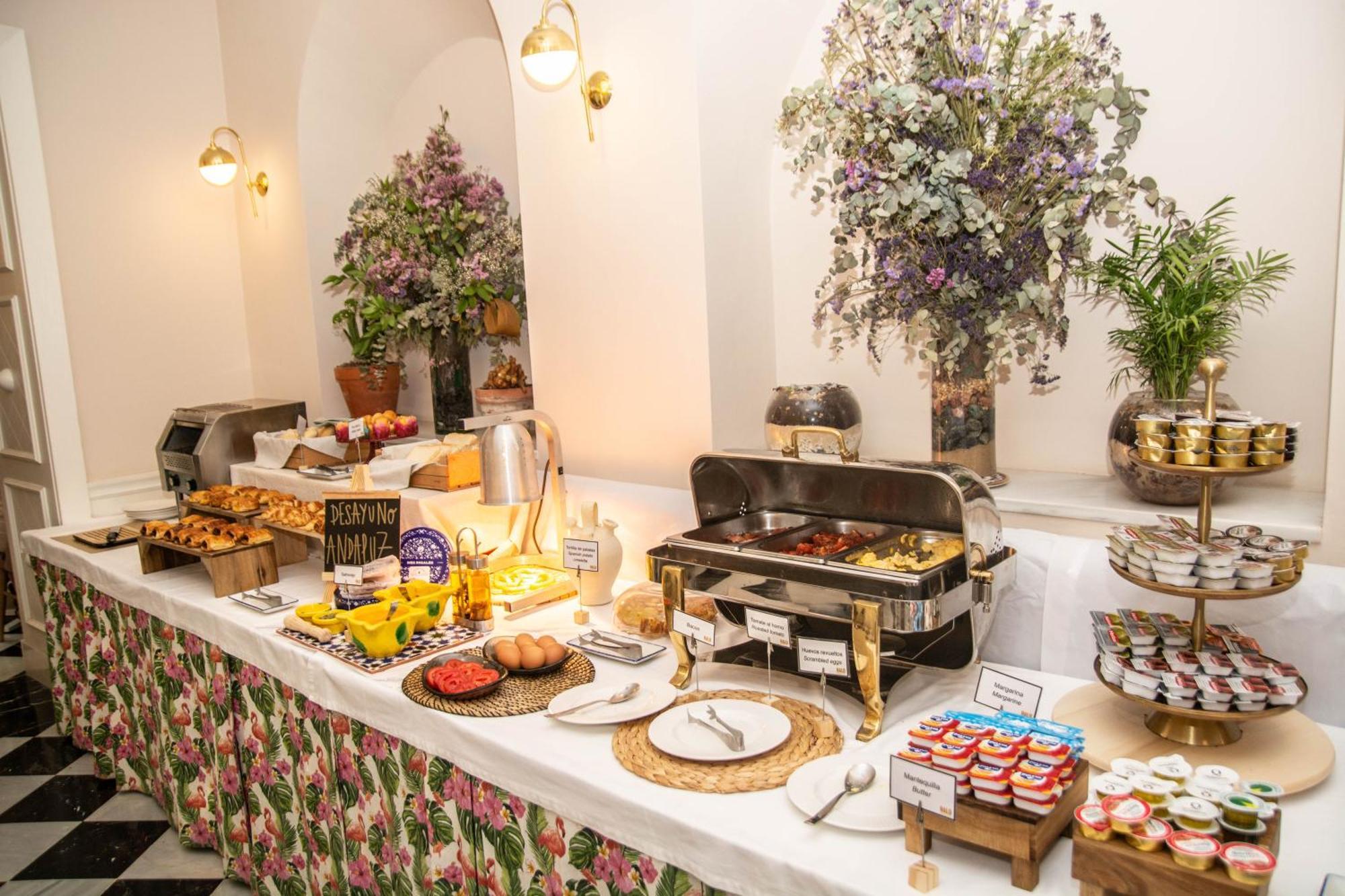 Hotel Boutique Casas De Santa Cruz Seville Luaran gambar